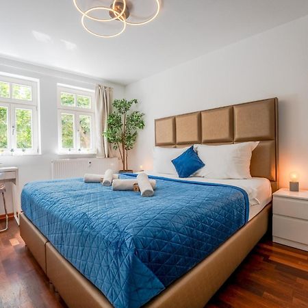 Schlossberg Residences - Markplatz City-Apartment Weinheim Esterno foto