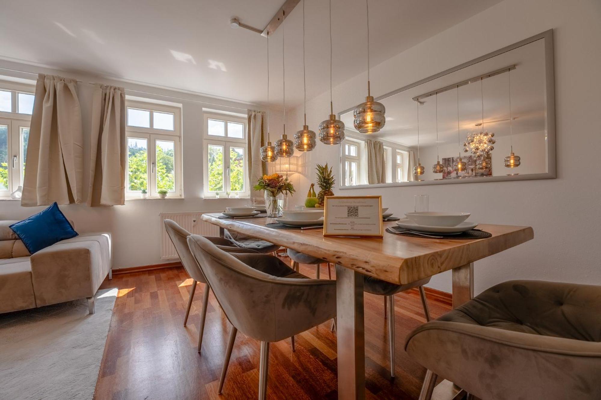 Schlossberg Residences - Markplatz City-Apartment Weinheim Esterno foto