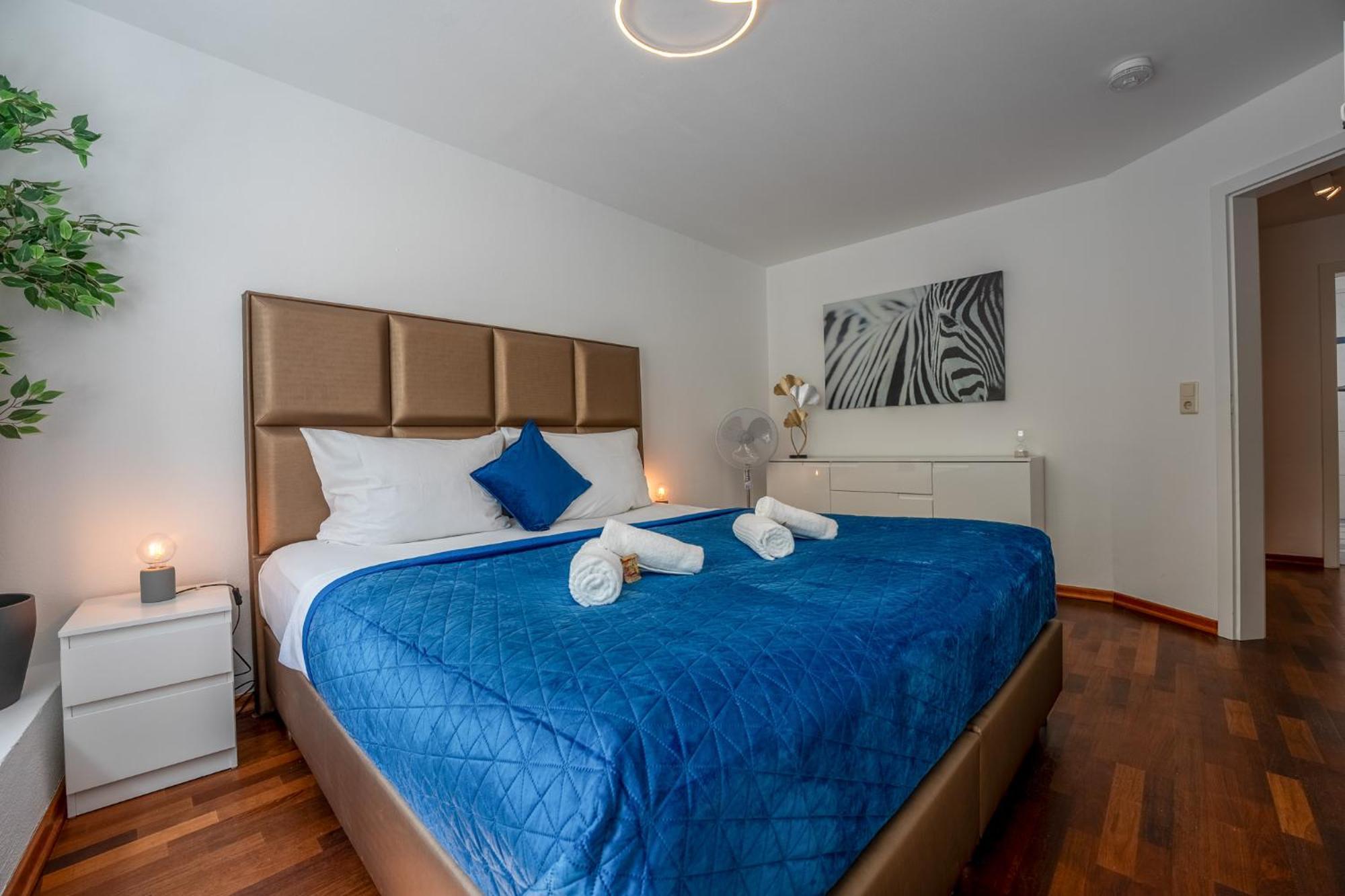 Schlossberg Residences - Markplatz City-Apartment Weinheim Esterno foto