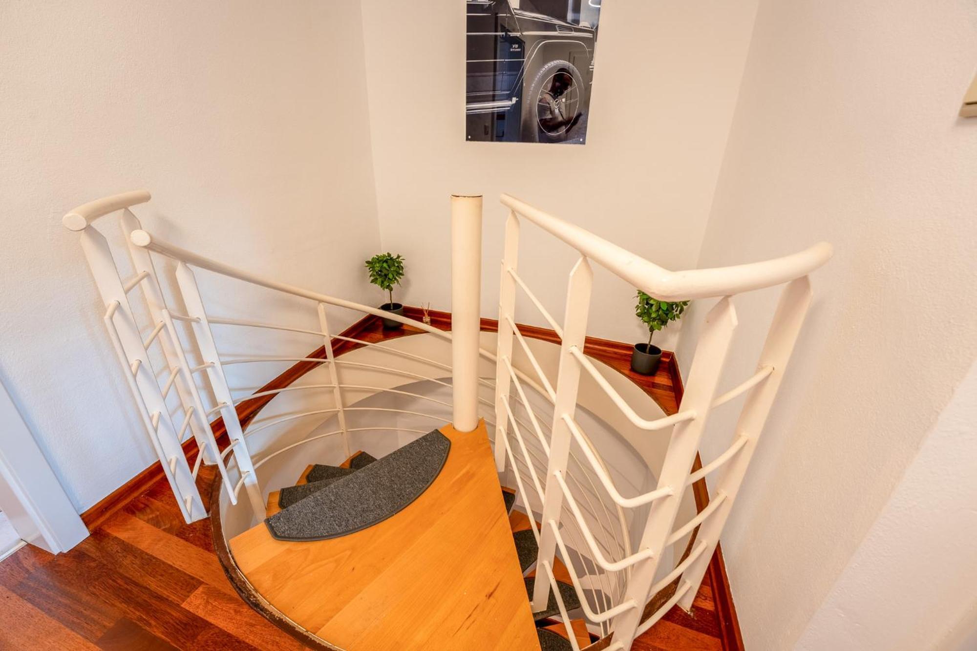Schlossberg Residences - Markplatz City-Apartment Weinheim Esterno foto
